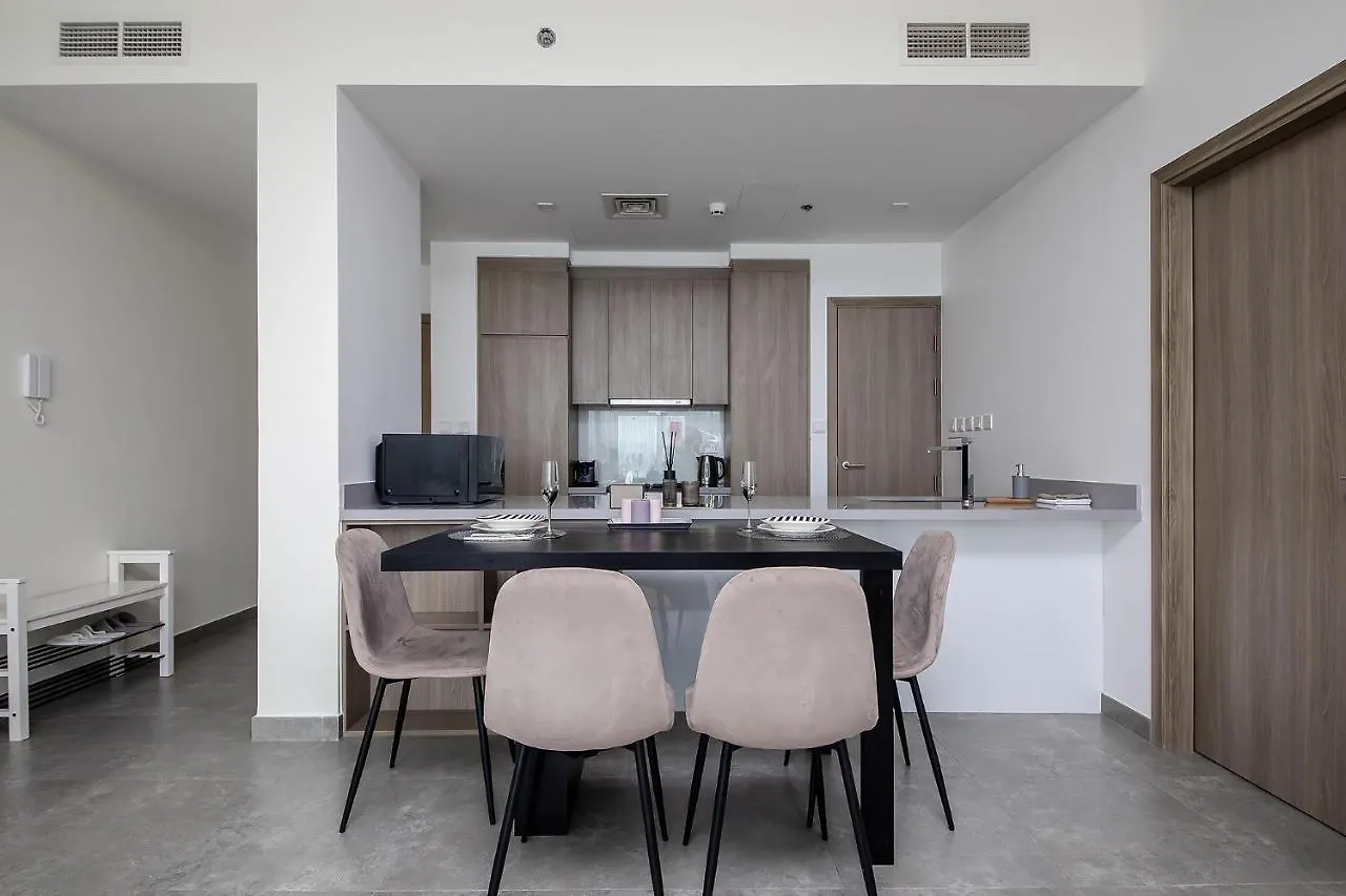 Luxury Residence Stella Maris Dubai